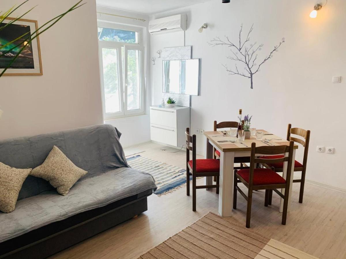 Апартаменти Apartman Flora'S Garden Корчула Екстер'єр фото