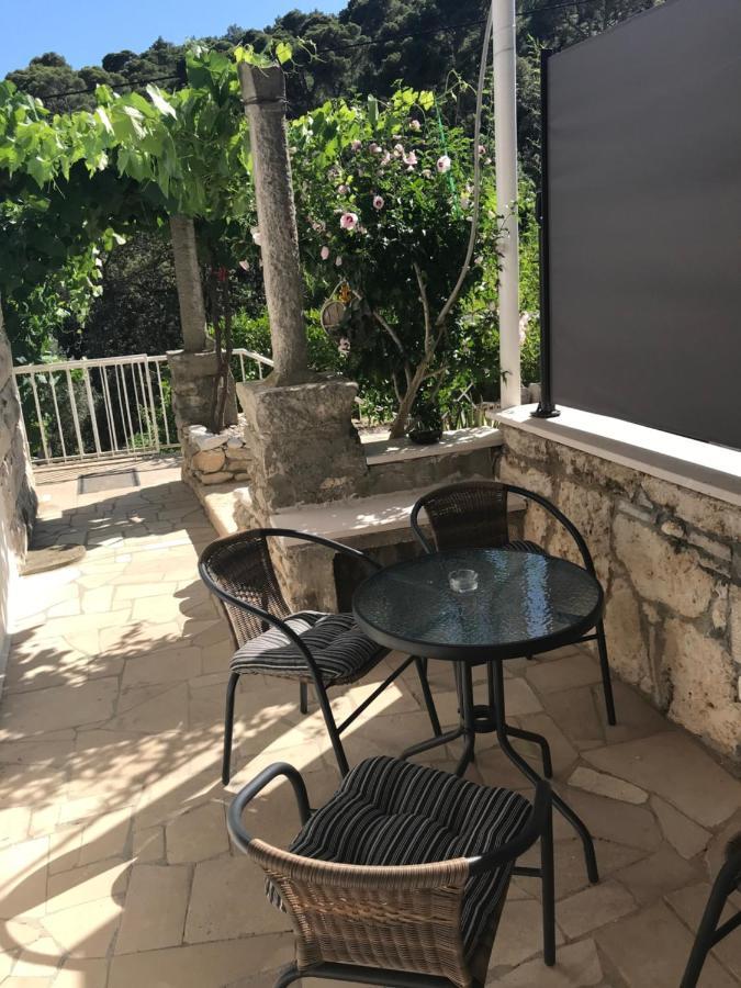 Апартаменти Apartman Flora'S Garden Корчула Екстер'єр фото